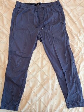 GAP Men’s Indigo Drawstring Jogger Pants